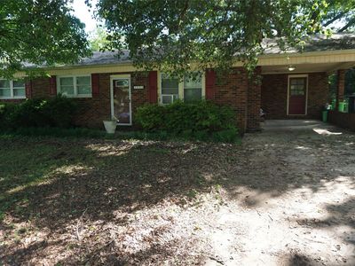 2999 Shangri La Dr, Conover, NC, 28613