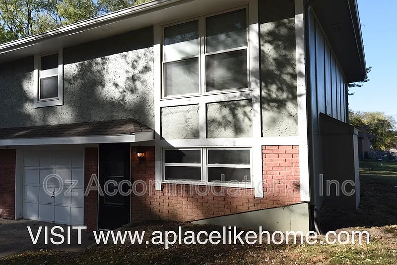 2 bed, 1.0 bath, 1000 sqft, $1,275 — Photo 3
