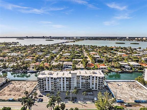 2nd image of 9800 W Bay Harbor Dr APT 403
