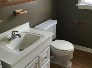 106 W 7th St, Sumner, IA 50674