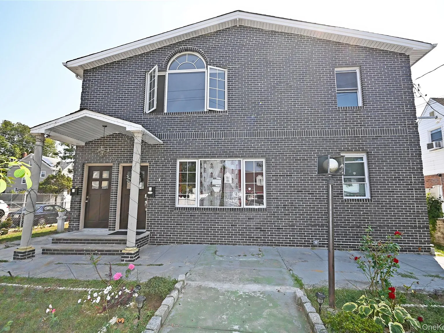 4 bed, 2.0 bath, 1600 sqft, $3,950 — Photo 1