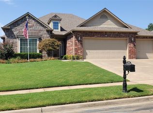 4320 S Redbud Ave, Broken Arrow, OK 74011