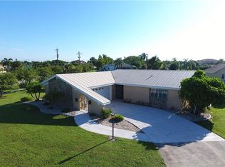 102 Colonial St SE, Pt Charlotte, FL 33952