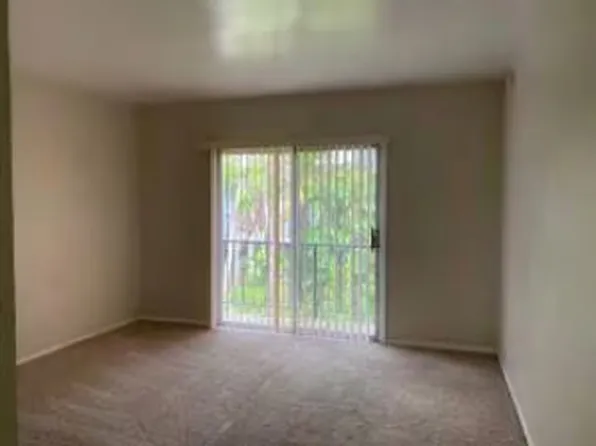 15389 S Dixie Hwy APT 34, Palmetto Bay, FL 33157