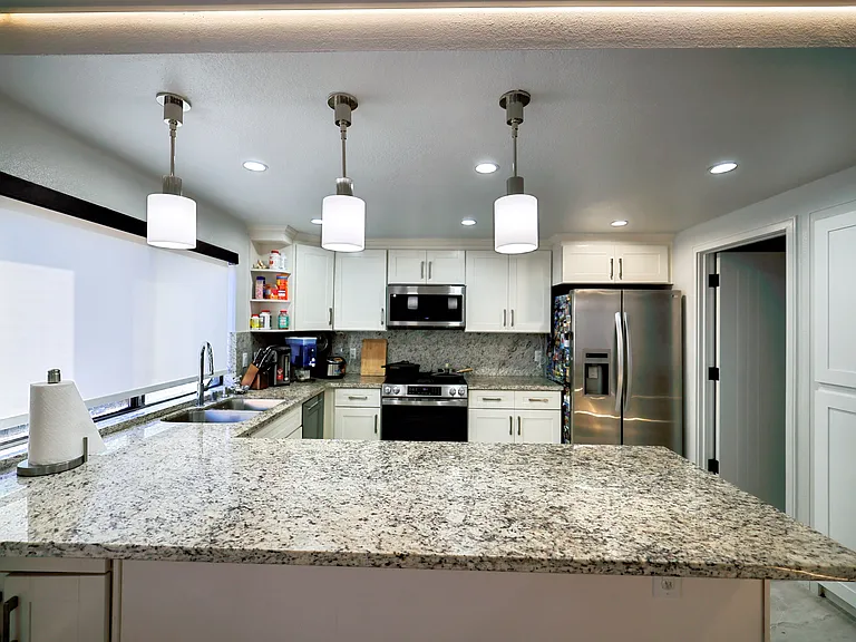 638 S Ahwanee Ter — Photo 11