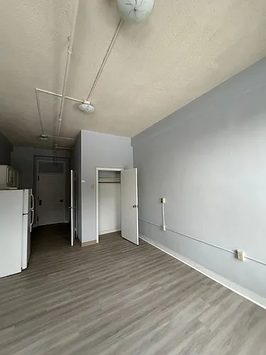 Floor plan 411