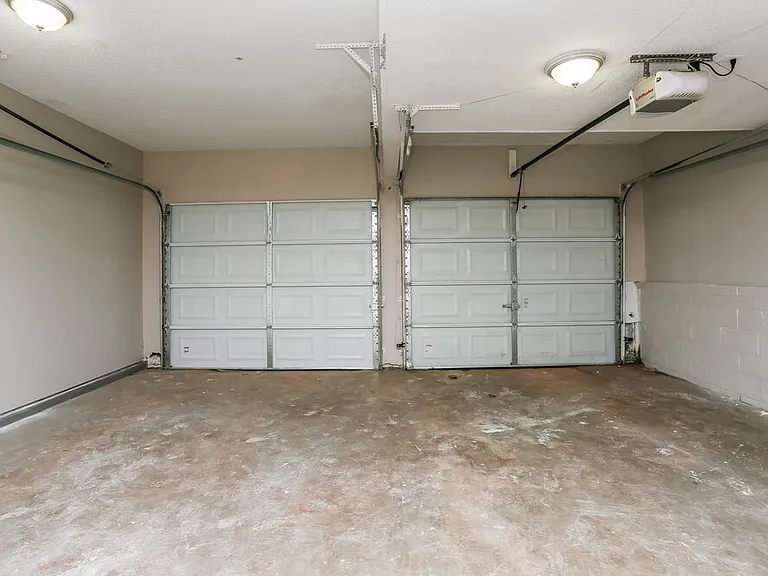 5453 Fox Valley Ln — Photo 18