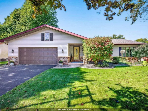 629 Woodside Dr, Seymour, WI 54165