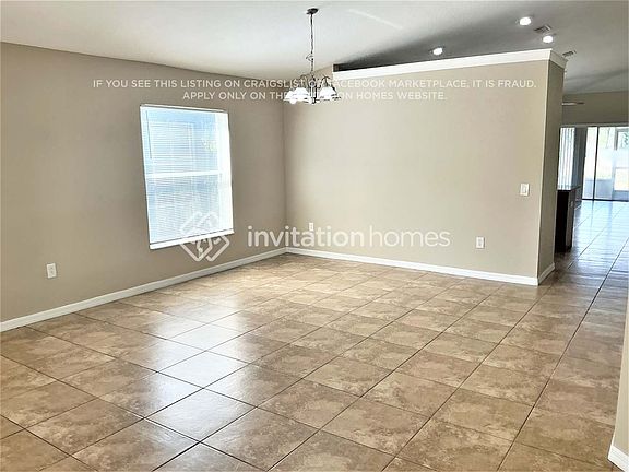 3rd image of 8128 Alamosa Wood Ave