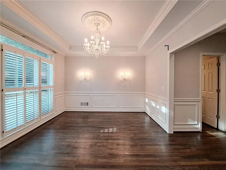 2242 Lenox Walk — Photo 7