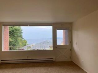 17140 Talbot Rd APT 6, Edmonds, WA 98026