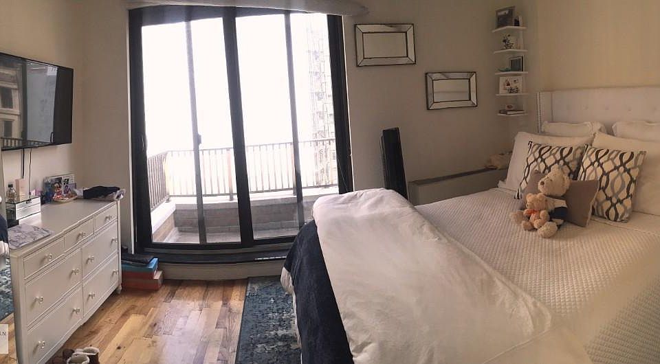 2nd image of 123 E 54th St APT 9D