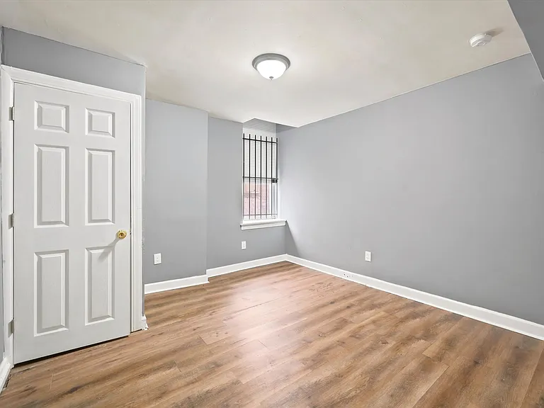1721 W Tioga St #1 — Photo 14