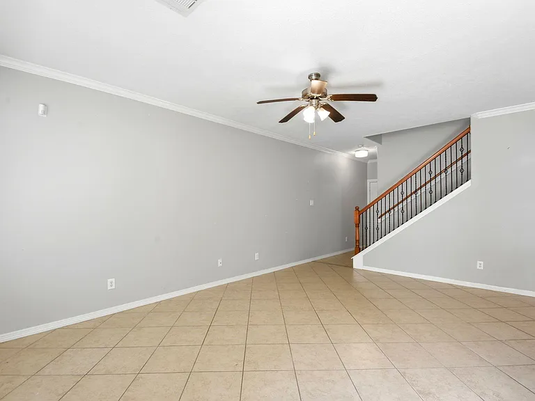 930 Sterling Creek Cir — Photo 10