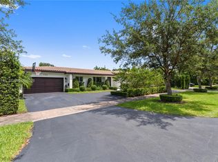 735 Benevento Ave, Coral Gables, FL 33146