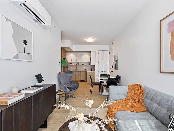2nd image of 333 Linden Blvd APT 3D