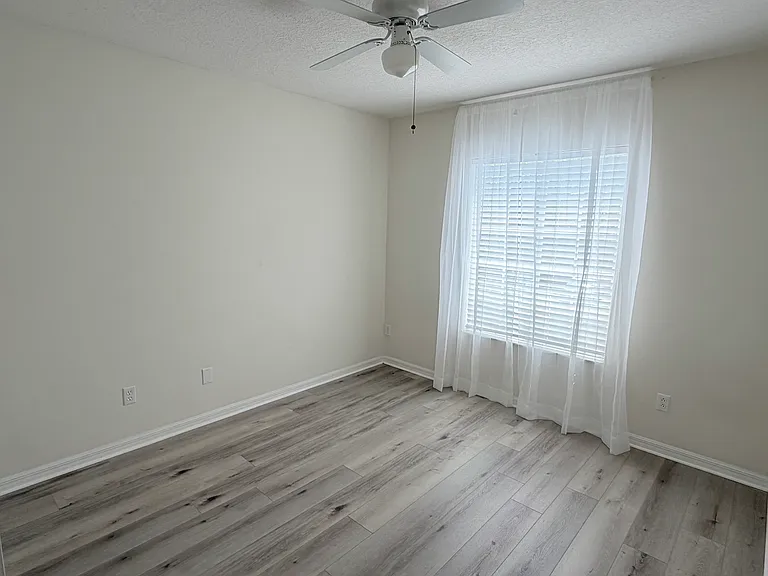 2123 Portcastle Cir — Photo 15