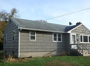 24 Herrick Rd, Peabody, MA 01960