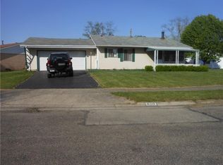 620 Gruen Dr, Springfield, OH 45505