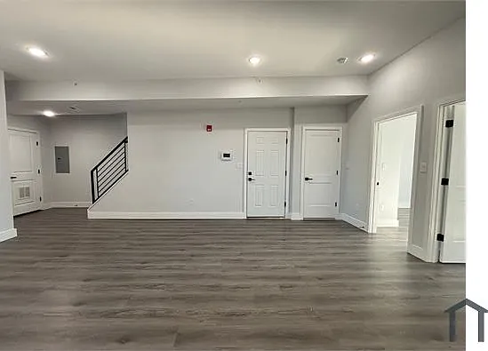 2 bed, 850 sqft, $1,650 — Photo 2