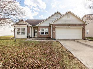 1085 Sassafras Trl, Greenwood, IN