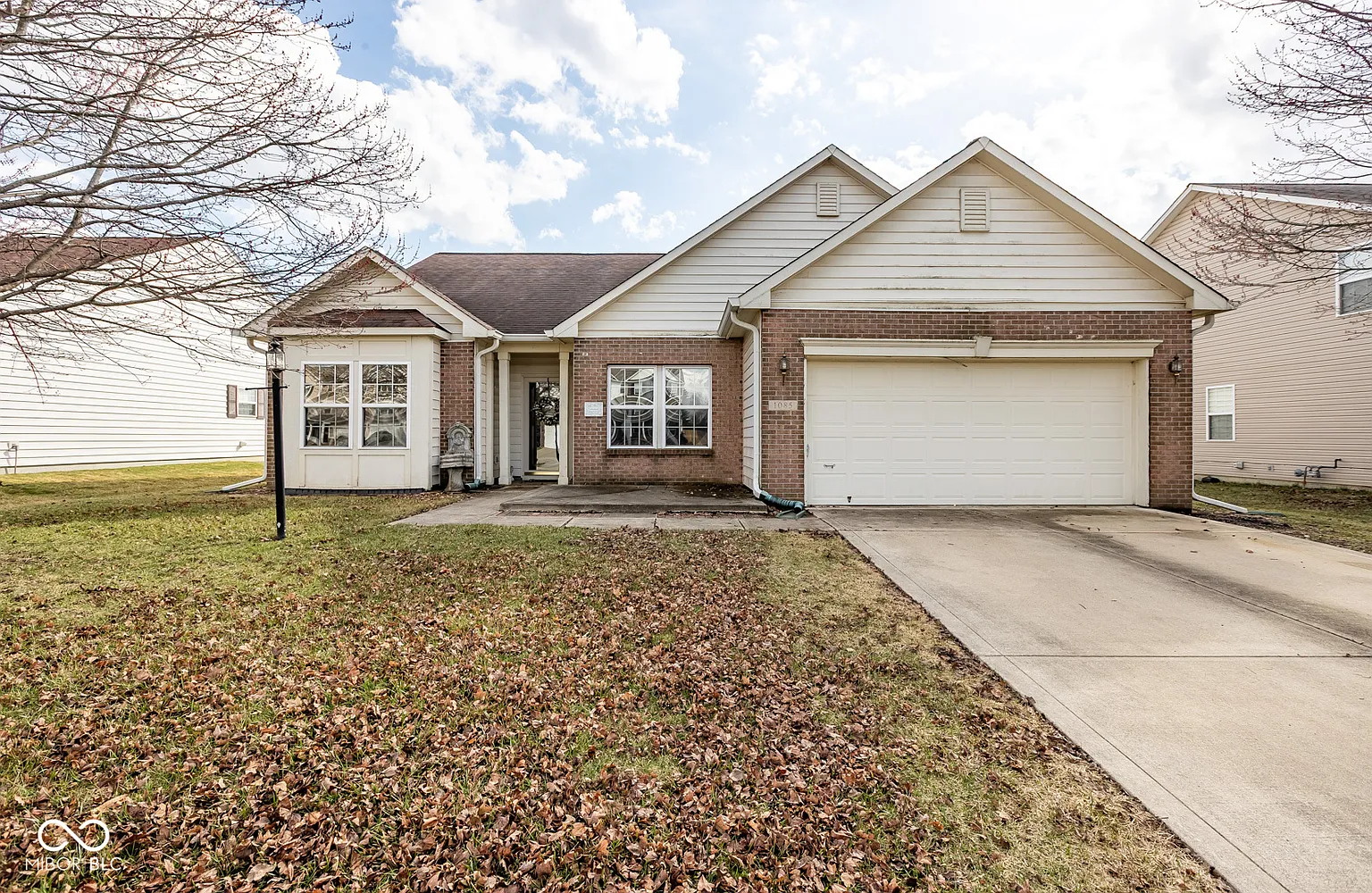 1085 Sassafras Trl photo 1
