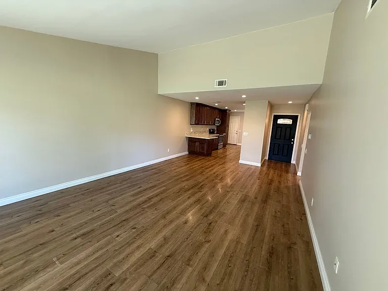 24120 Village 24 — Photo 6