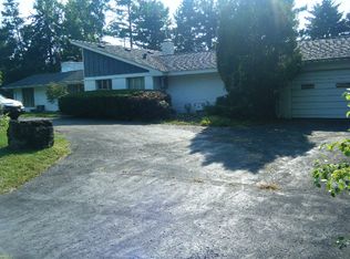 880 N Pemberton Rd, Bloomfield Hills, MI 48302