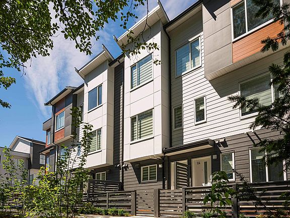 2nd image of 9652 162a St #37