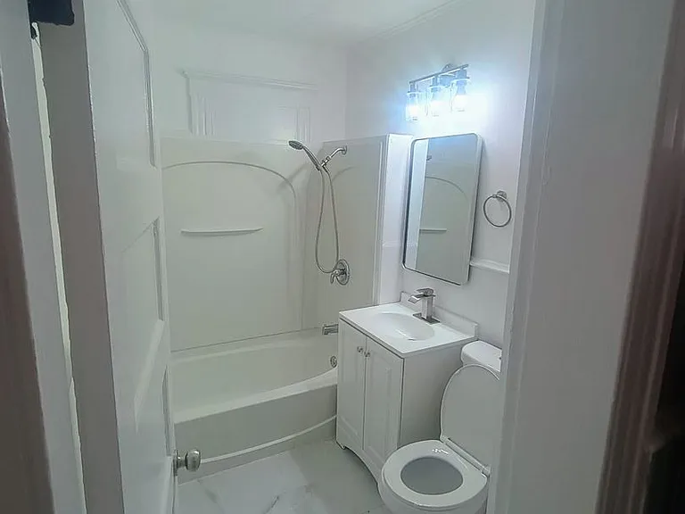 152 Turner Ave — Photo 4