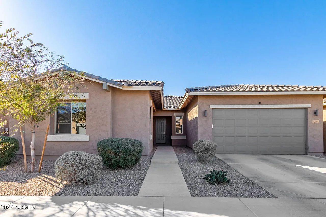 4 bed, 2799 sqft, $3,500 — Photo 1