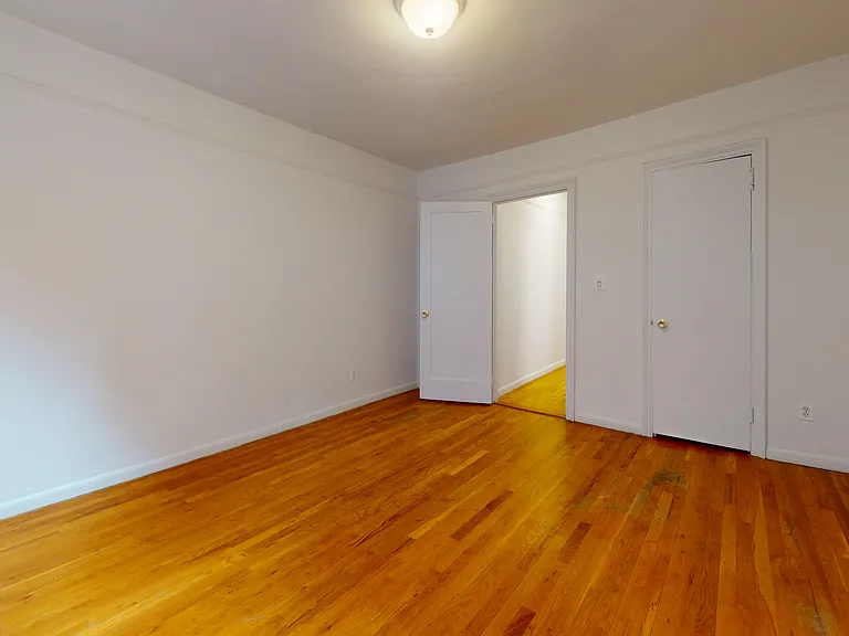 1612 York Ave #5B — Photo 5