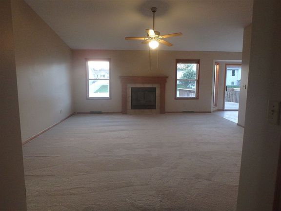 5th image of 4423 Sunbury Dr