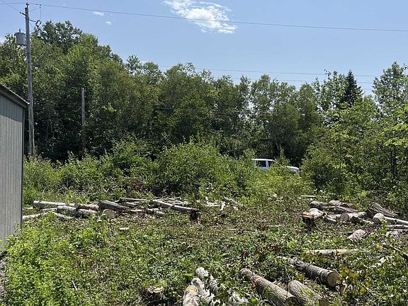 3rd image of 2 Martins Rd