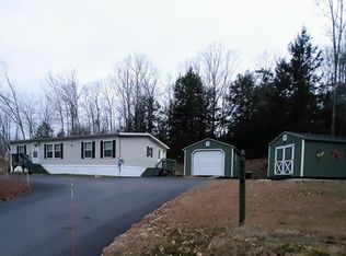 214 North St, Mechanic Falls, ME 04256