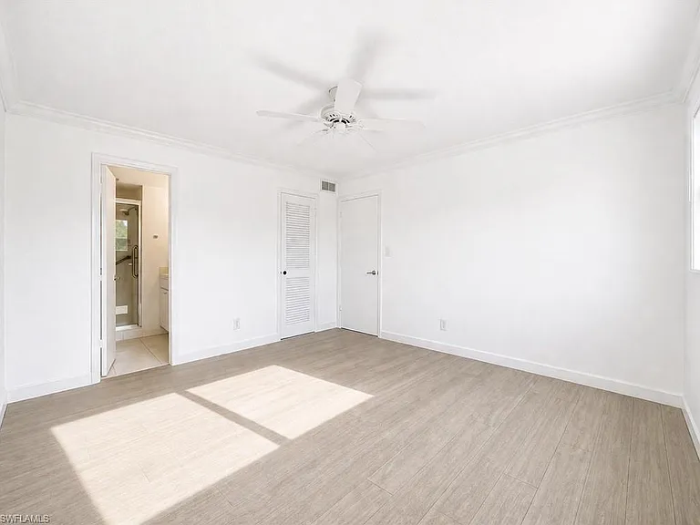 225 Turtle Lake Ct #210 — Photo 7