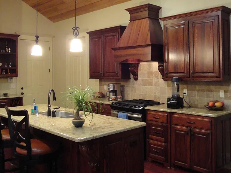Kitchen island, from dining room.