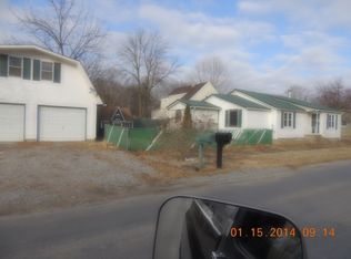 301 S Marion Rd, West Frankfort, IL 62896