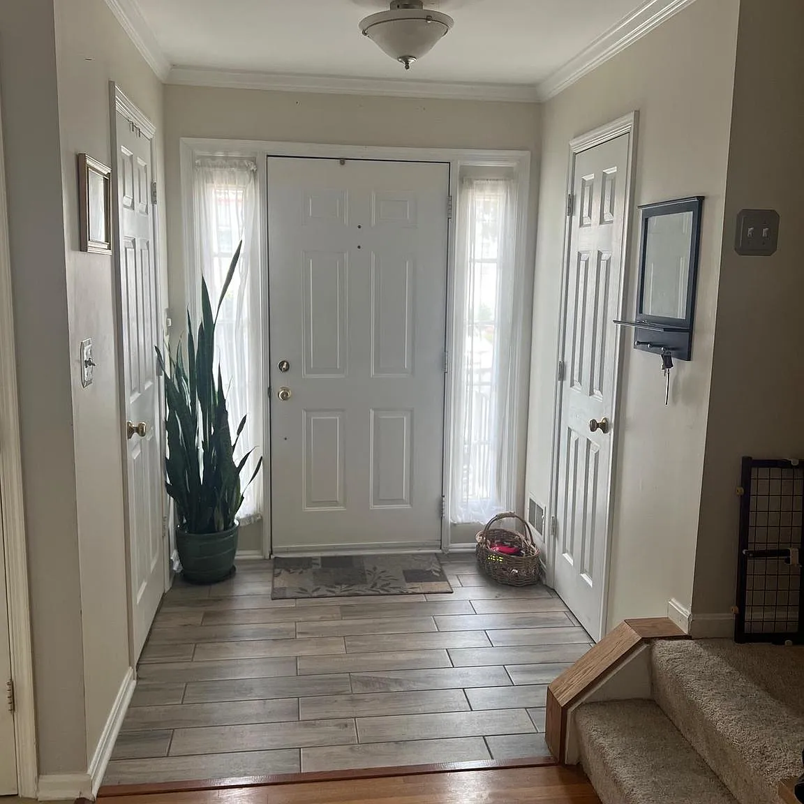 3 bed, 3.5 bath, 2021 sqft, $3,490 — Photo 3