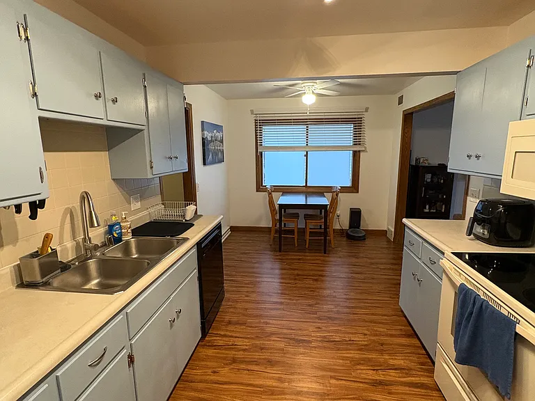 3102 Churchill Dr — Photo 4