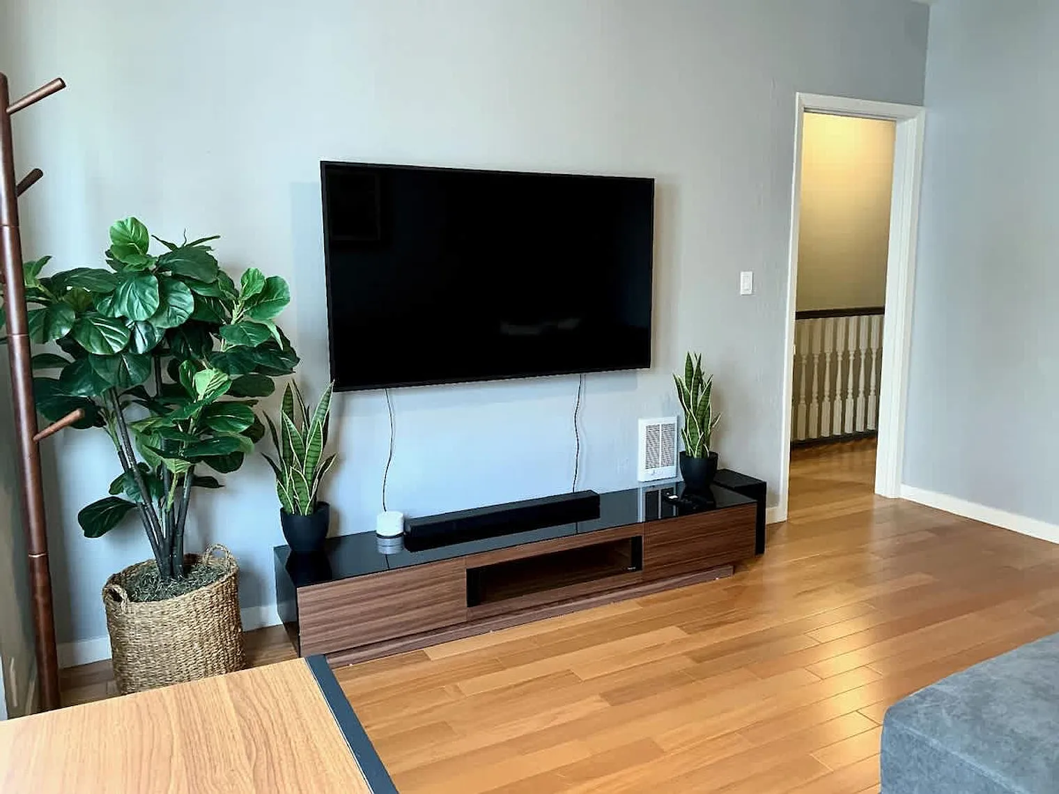 4 bed, 2.0 bath, 1593 sqft, $13,263 — Photo 3