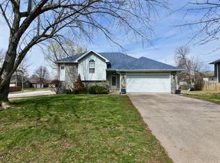 3629 W El Castile St, Springfield, MO 65807