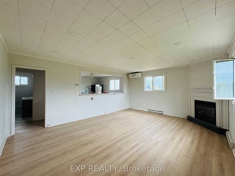 112 Baseline Rd E #B — Photo 3