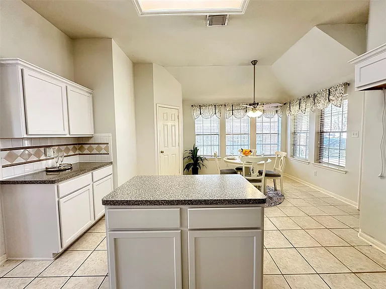 5822 Carta Valley Ln — Photo 17