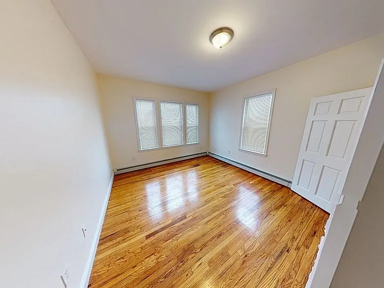 55 Hazelton St #2 — Photo 29