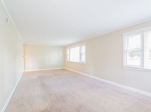 3rd image of 4928 W Stone Circle Dr