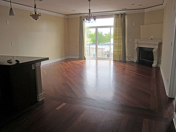 2nd image of 4231 N Kedzie Ave #4-F