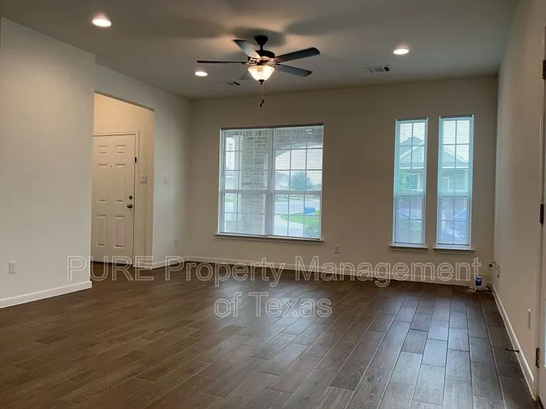 17901 Giglio Way — Photo 4