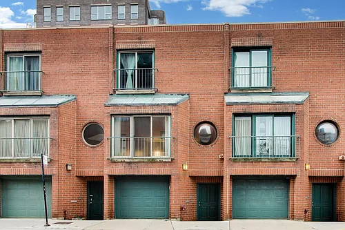 171 W Goethe St #B Photo 1