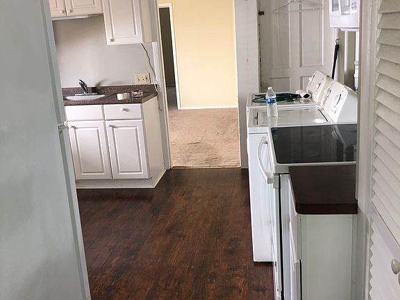 Kitchen/Dining Area (washer dryer)